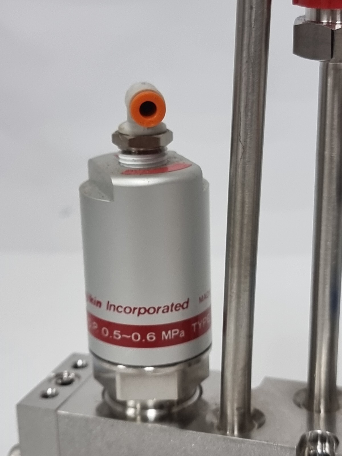 Fujikin Assembly Valve, C No. 591745, 2xO.P 0.5~0.6MPa, NC and NO._96707