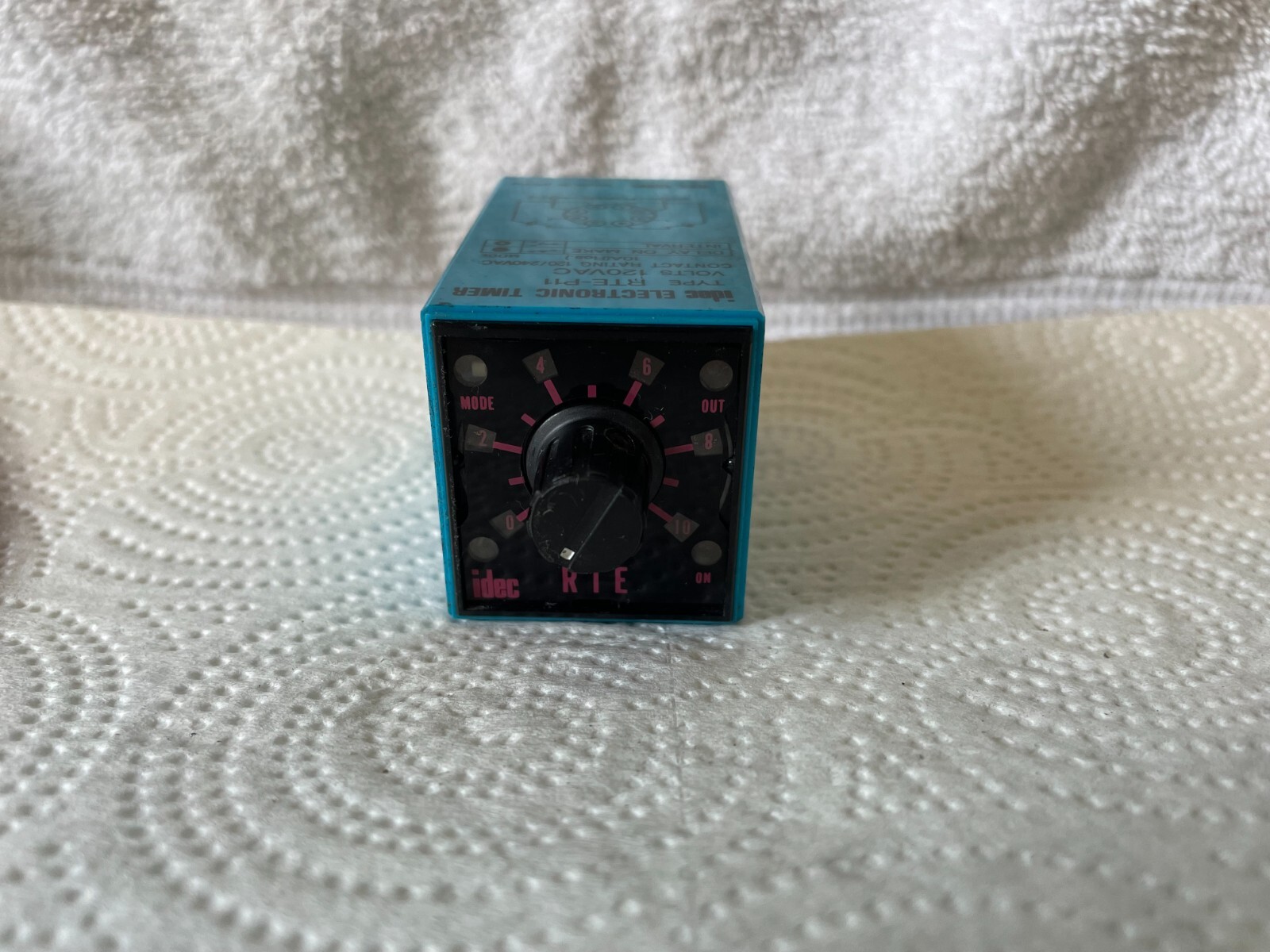 IDEC Electronic Timer Type RTE-P11 Volts 120VAC