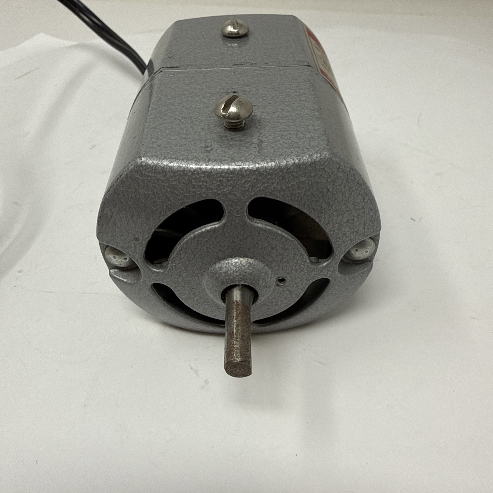 DAYTON AC-DC SERIES MOTOR 2M034A 1/15HP 5000RPM 115v 60 HZ