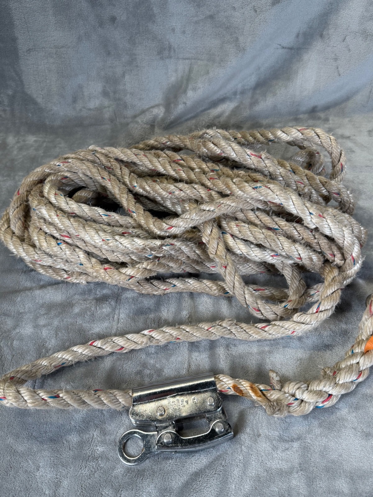 3M 0221-50RG 50ft (15.2m) Vertical Lifeline Rope Adjuster / Reusable Roof Anchor