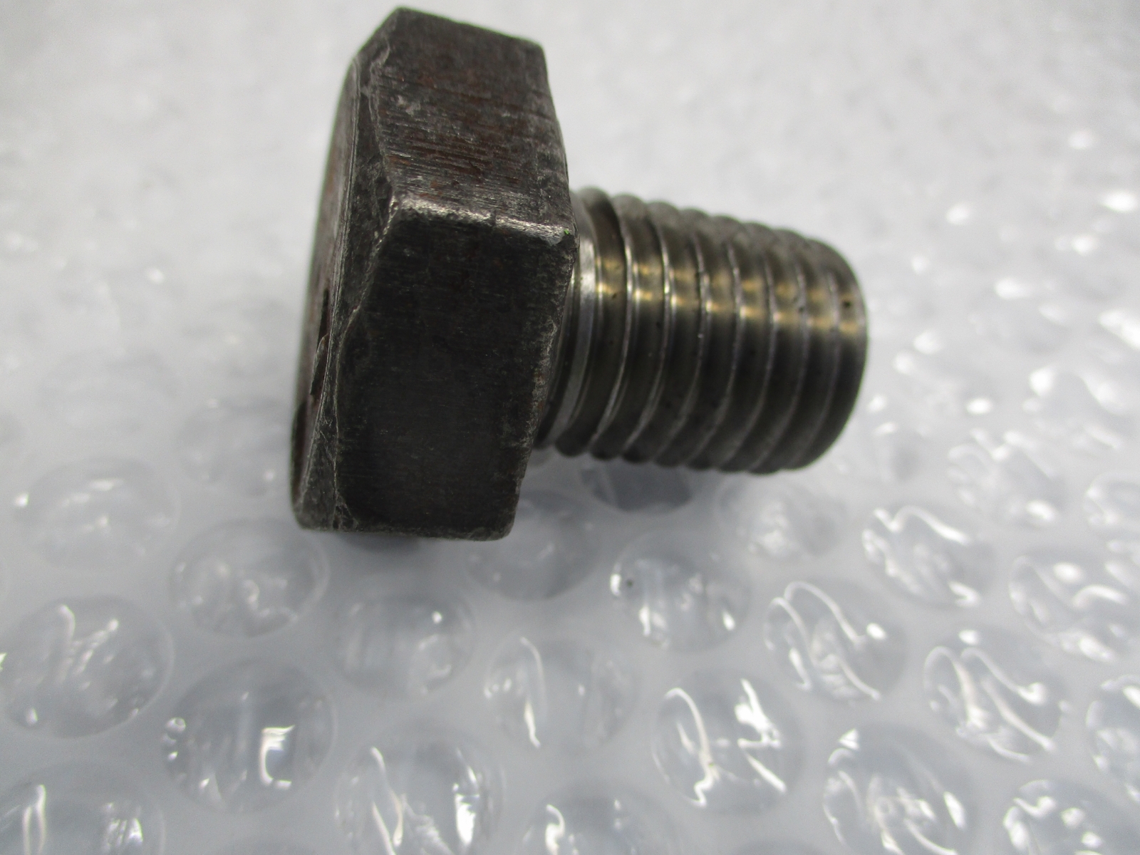 INDUSTRIAL SPARE 521-1314 HEX BOLT LOT OF 8 NSNP