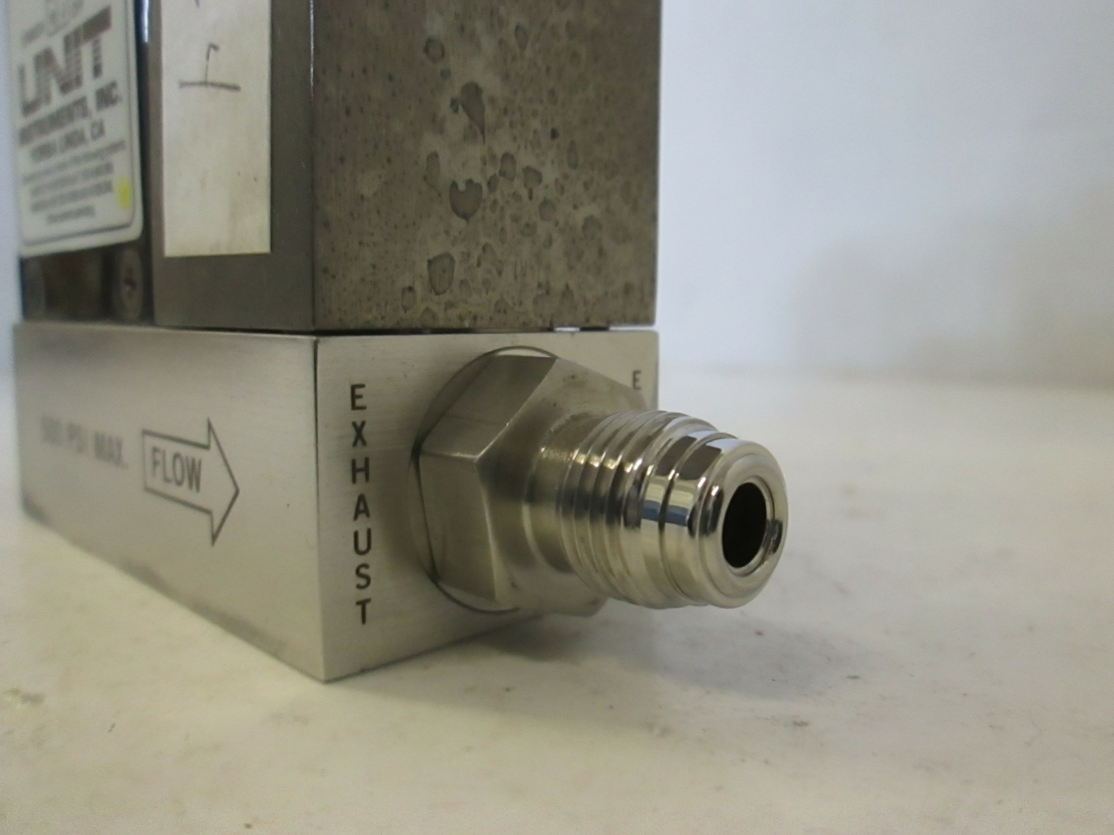 Unit UFC-1110A, Mass Flow Controller MFC, H2, 30 SLM, Used