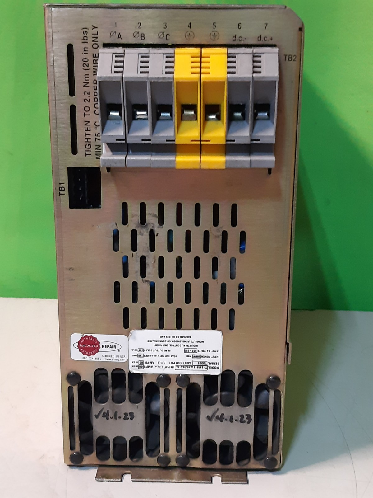 MOOG T164R919A-10-C4-2-1A Digital Motor Controller 18kW 300-350V Servo Drive