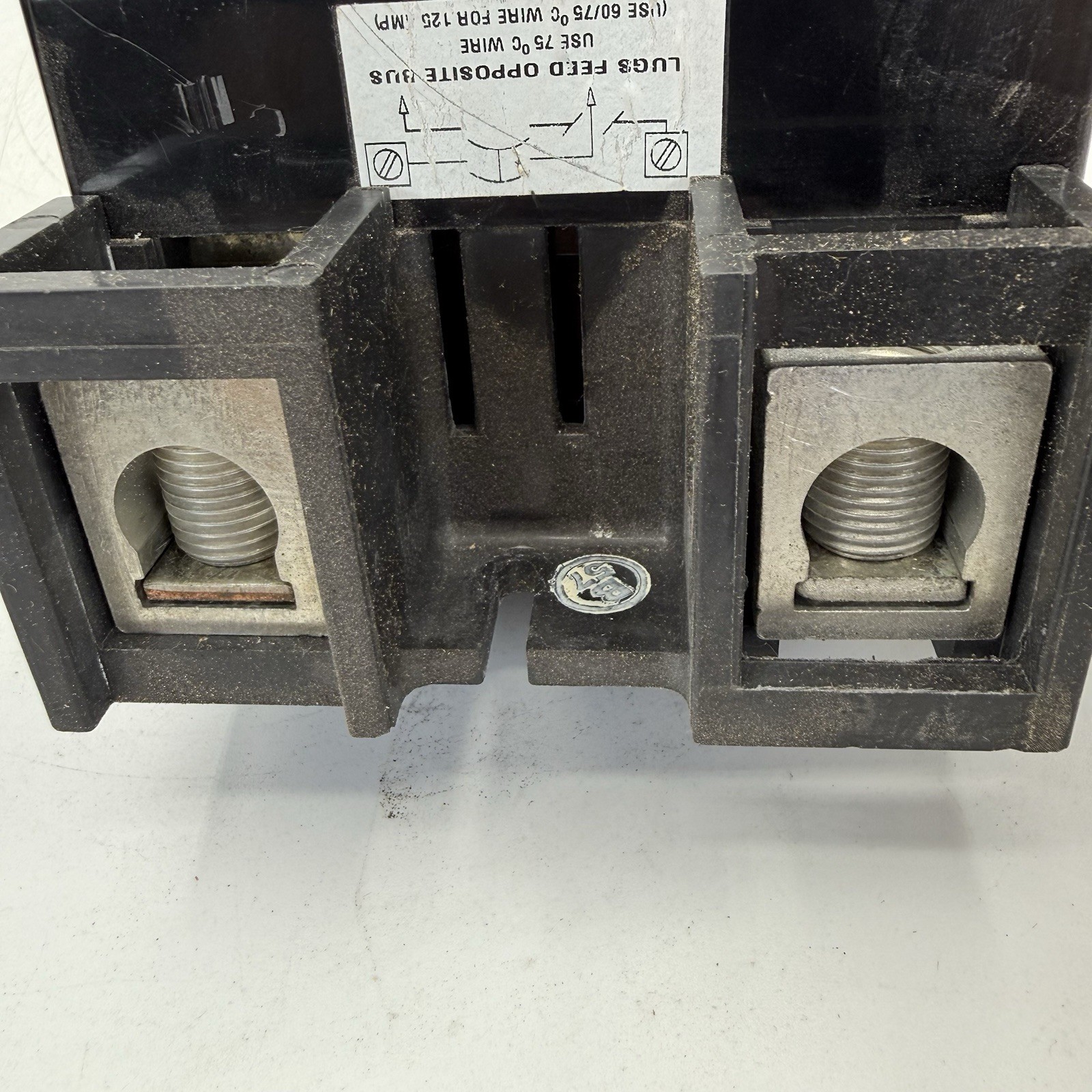 EATON CSR2200N 200Amp 2Pole 120/240VAC 25kA Circuit Breaker with Lugs NTO