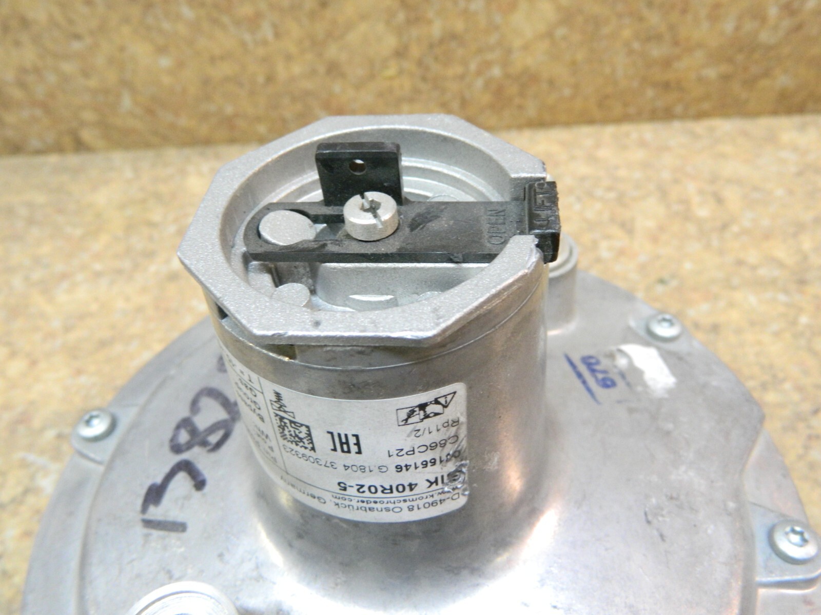 KROMSCHRODER GIK 40R02-5 Gas / Air Ratio Control *Missing Plastic Cap*