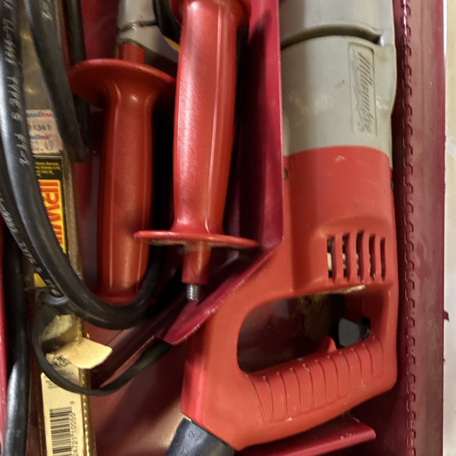 Milwaukee 1107-1 Heavy-Duty Right Angle Drill Kit with Metal Case & Accessories
