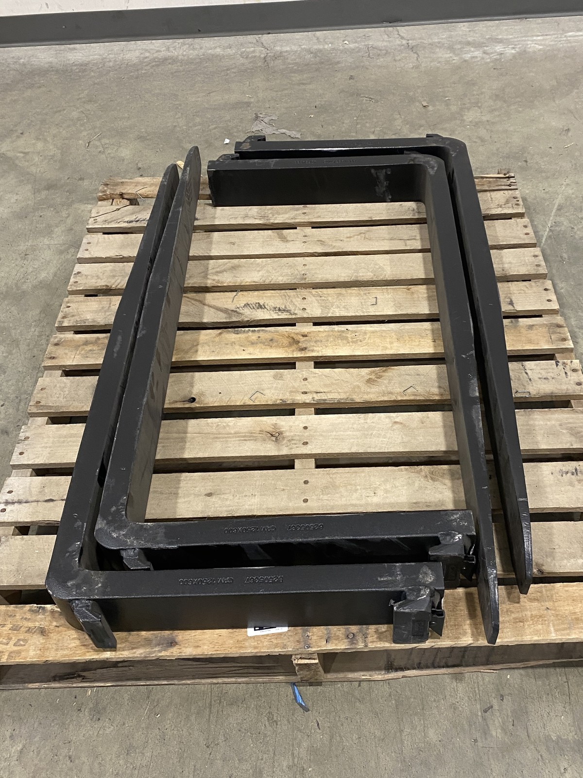 2 Pair Of CAM Class II 1-1/2” x 4” x 42” Forklift Fork SY41862/1065-E