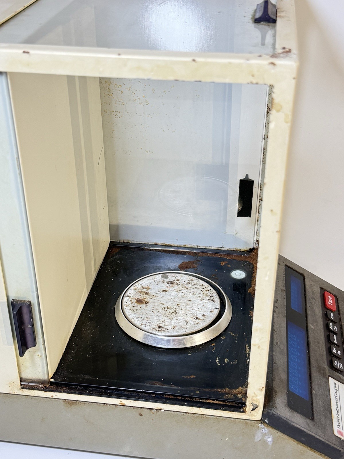 Vintage Denver Instrument Co Model A-160 Electronic Analytical Balance Scale