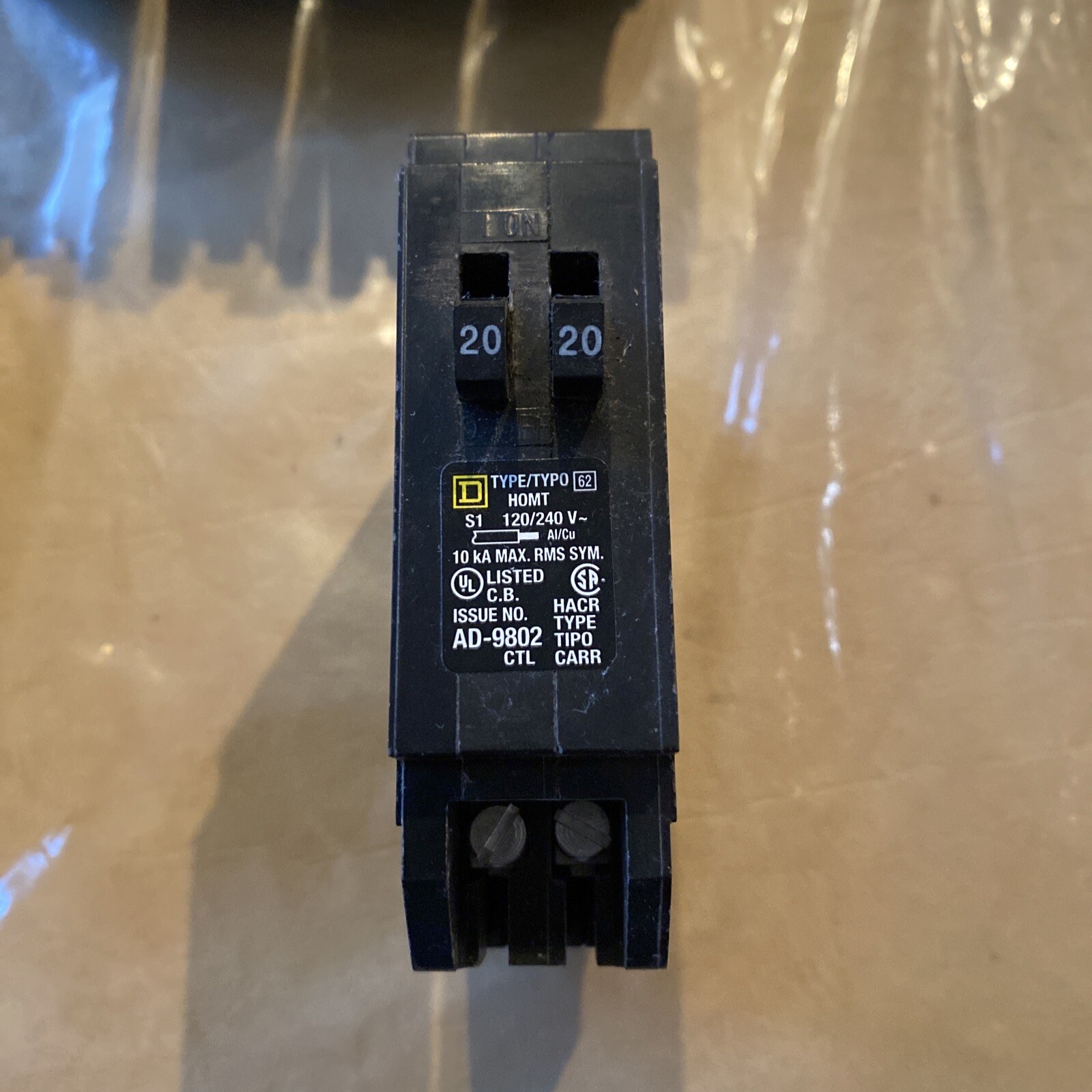 New Homeline HOMT2020 Two 1 Pole 20 Amp 120/240V Tandem Plug In Square D Breaker