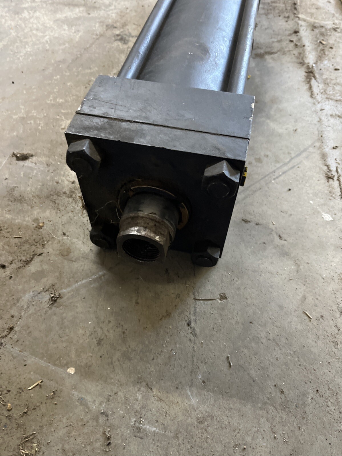 PARKER CYLINDER SERIES 2H MODEL NO. 04.00 BB2HLTS14A 16.000 3000psi