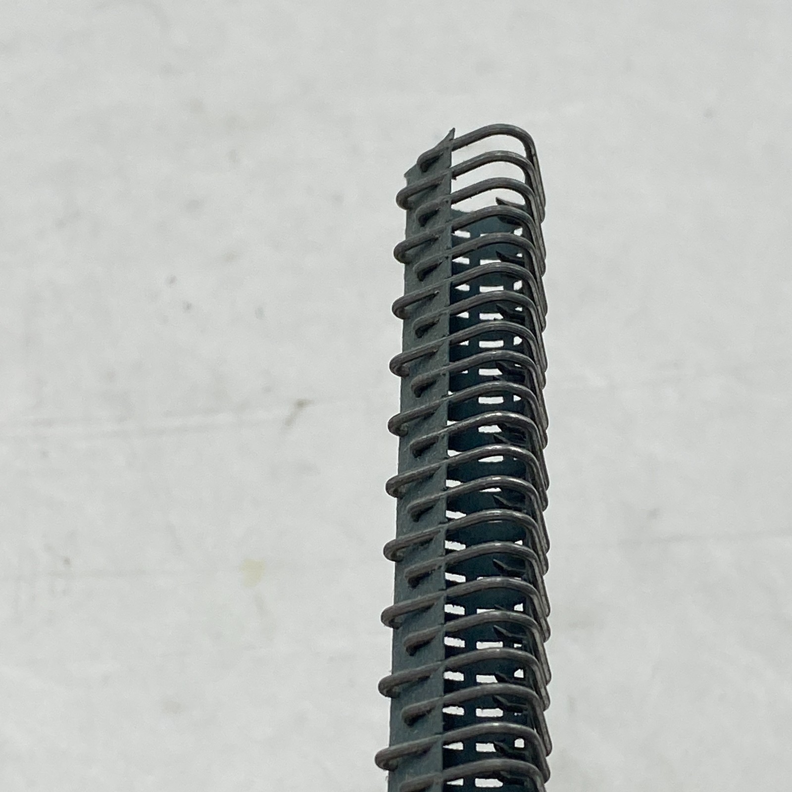 Clipper 02075 Belt Fasteners 1G-6-NY Galvanized 24-6″ (150mm) – Box of 9