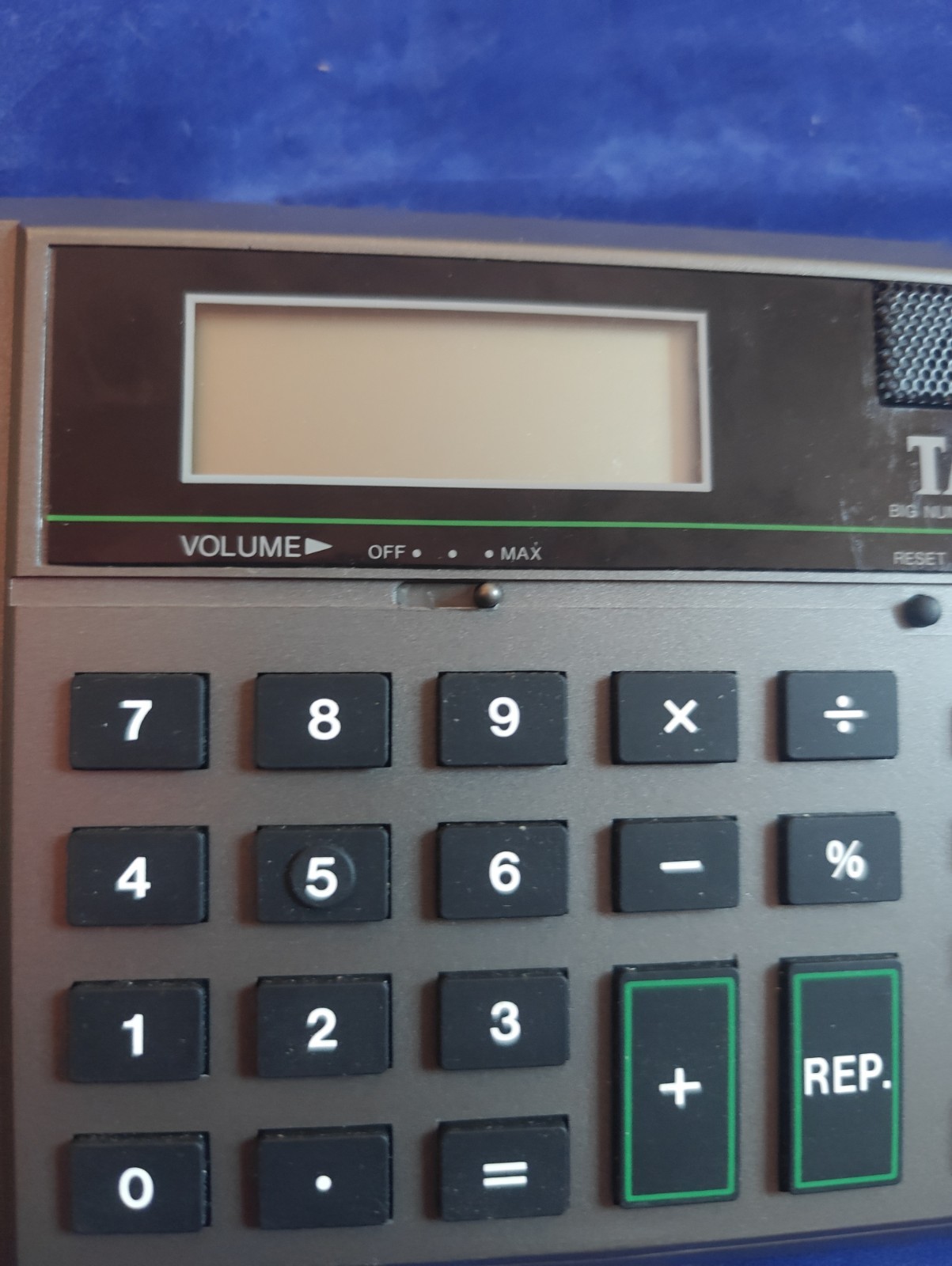 Ultmost 5638 Talking Desktop Calculator, Big Number Display, Large Keys, LCD