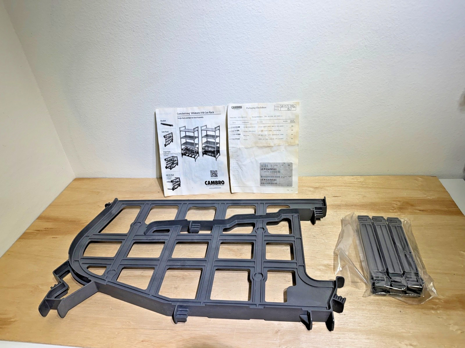 Lot of (4) Cambro UCR10AR8580 Camshelving® Ultimate #10 Can Single Add-On Racks