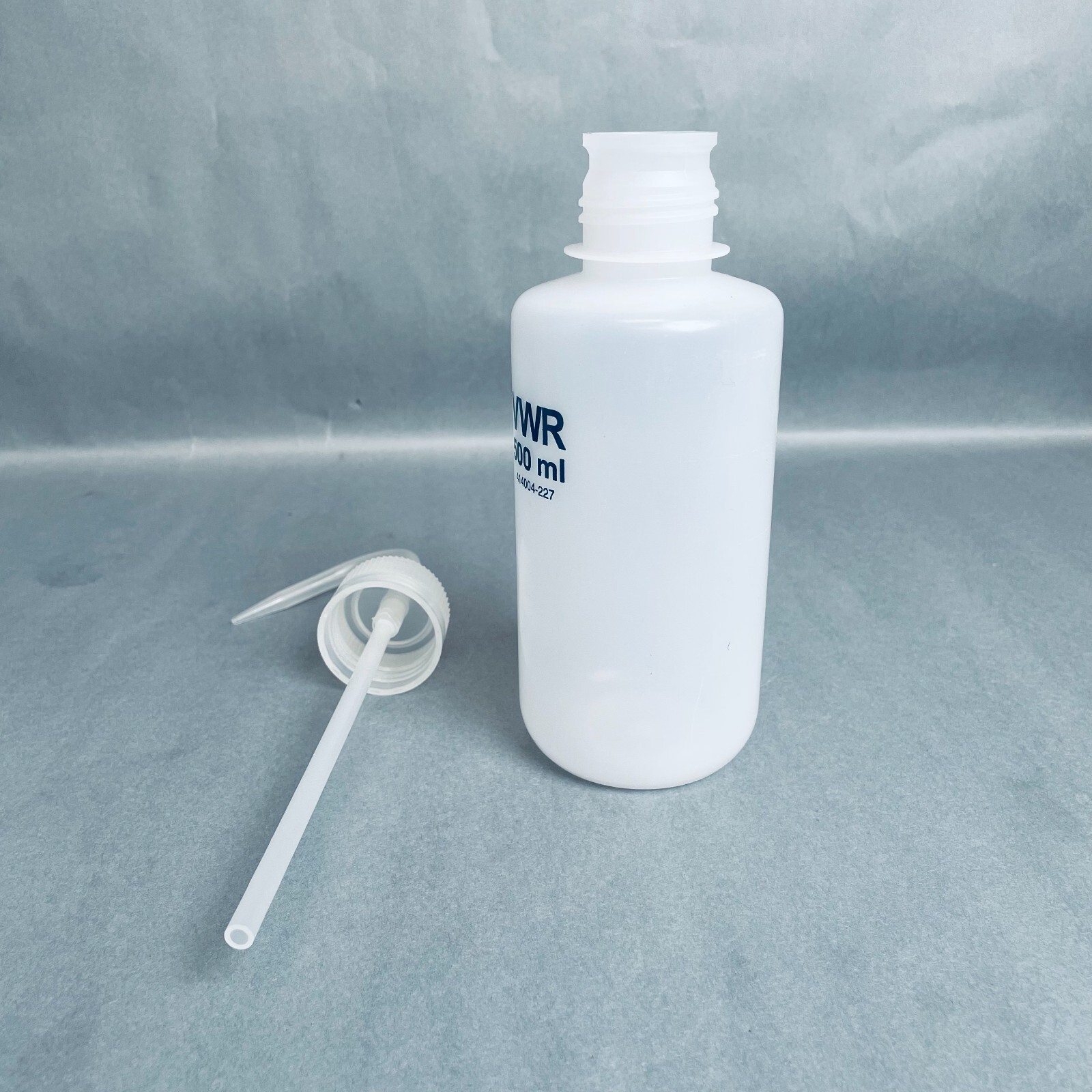 VWR Wash Bottle Two 500 ml and One 250 ml Total of 3 Bottles