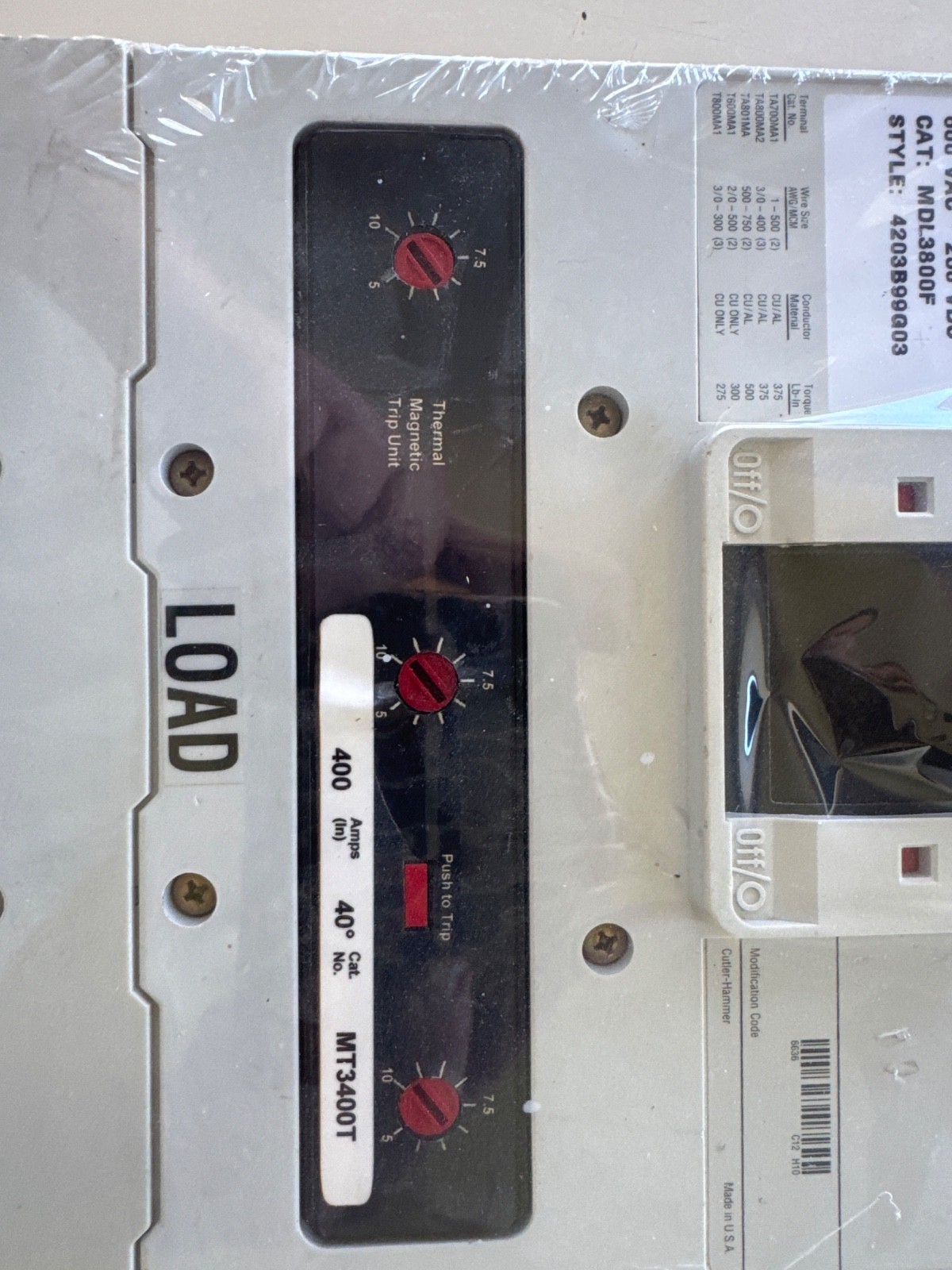 Cutler-Hammer MDL3800 800A 600 Vac 250 Vdc 3-Pole Circuit Breaker 400 amp trip