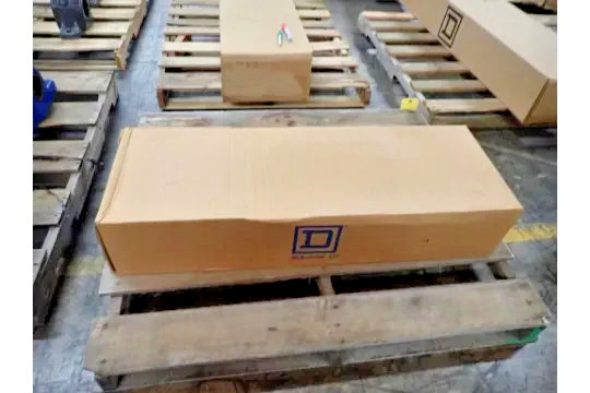 Square D EZMR113125 EZ Meter-Pak Branch Unit 125A 120/240V 3 Socket Ringless NEM