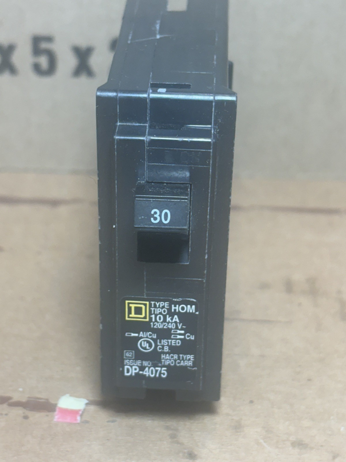 Homeline 30 Amp Single-Pole Circuit Breaker(Hom130Cp)