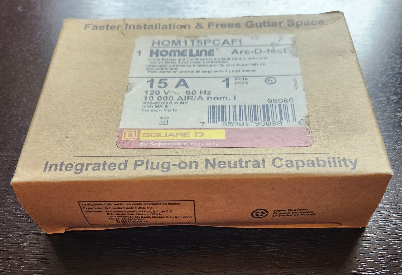 Square D Homeline 1 Pole 15A 120VAC Circuit Breaker – HOM115PCAFI – New Open Box
