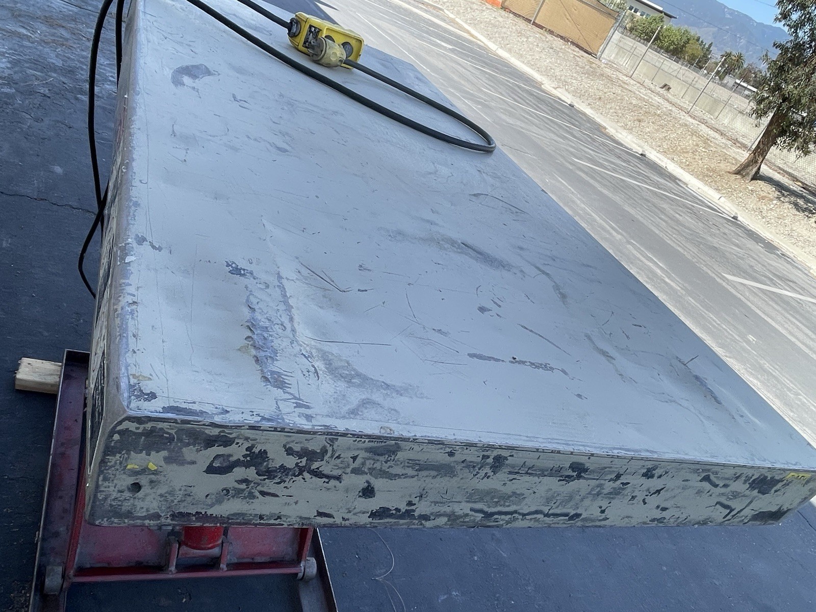 48″x 24″ Scissor Hydraulic Lift Table 6~42″ Lift Southworth 1500 Lbs. 115V(26A3)