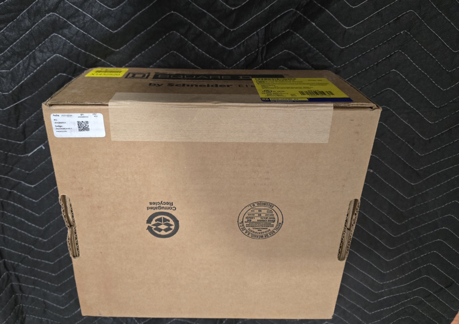 Square D SSP04EMA24 Surge Protective Device 480y/277v 50/60Hz *NEW IN BOX!!!*