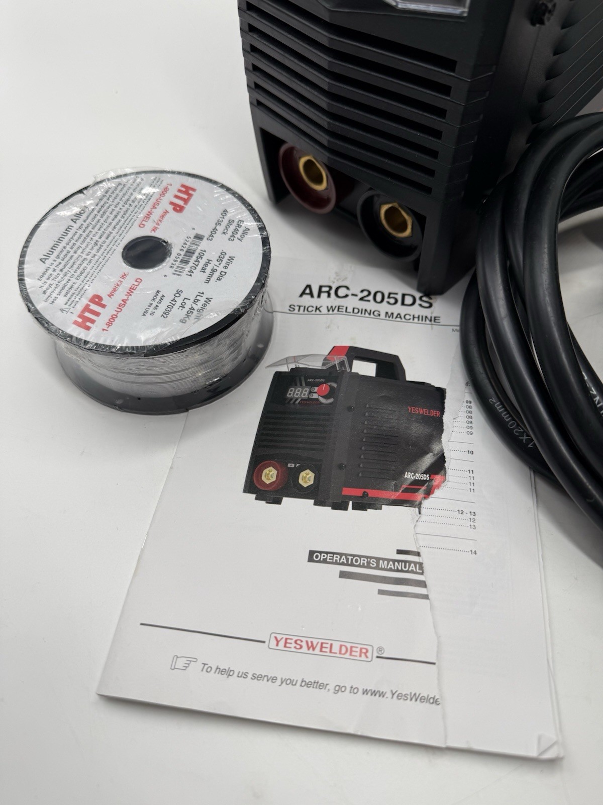 YESWELDER ARC-205DS Stick Welder AC/DC Welding Machine w Cables Dual Voltge 205a