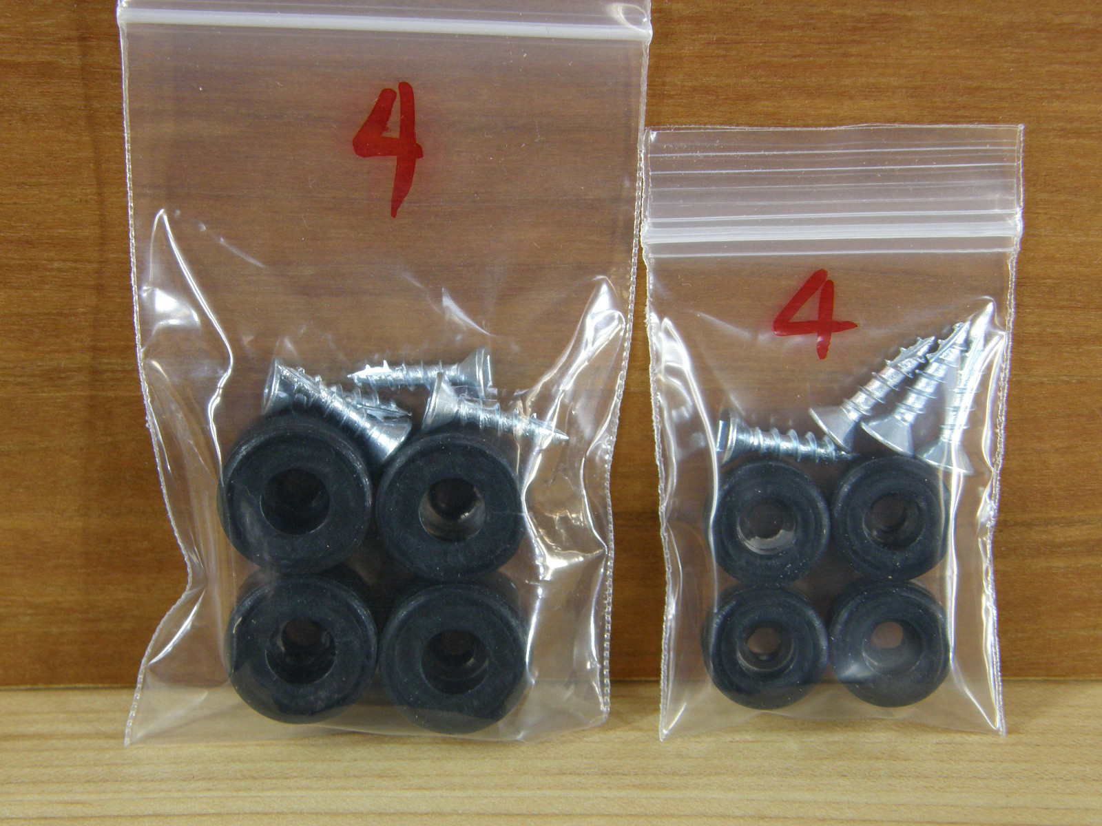 Silicone Rubber Bumper Feet (SMALL 1/2″)(5/8″)(7/8″) BLACK (FIRM) with screws