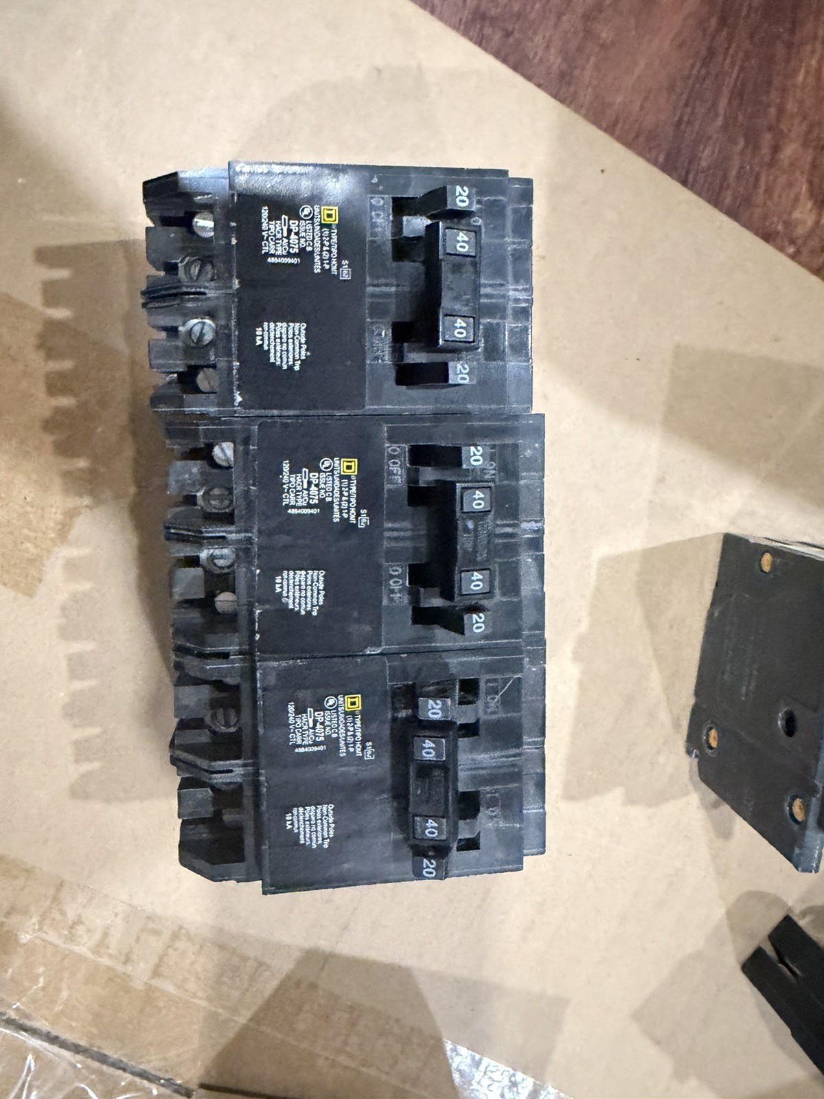 Square D HOMT1515240 Quad Tandem Circuit Breaker 15 & 40 Amp New (3) pack