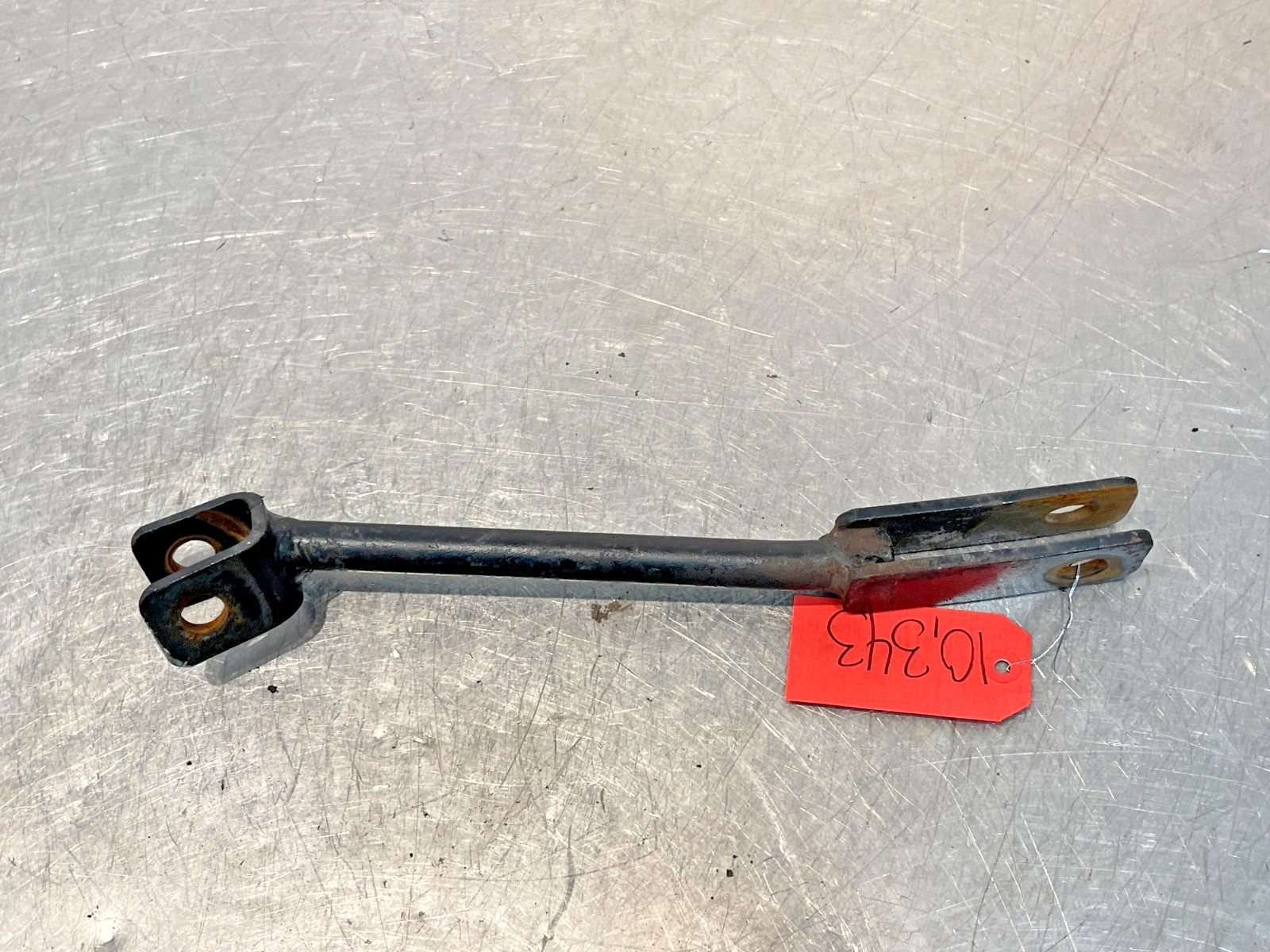 John Deere 1025R Tractor Left Upright 3pt Hydraulic Lift Link Arm