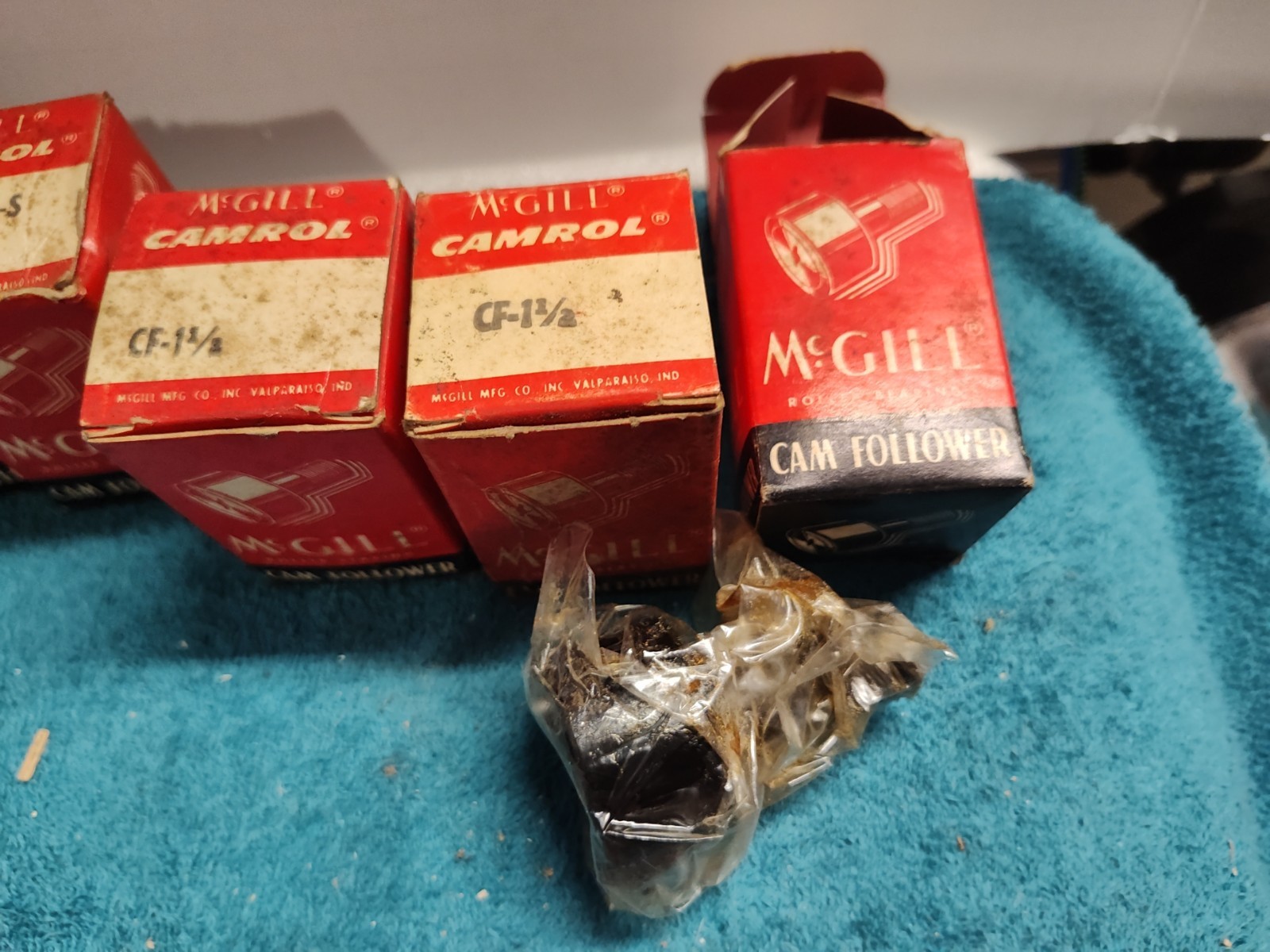 CHOOSE McGill Camrol CAM Follower open box from shop clearance. SEE DETAILS