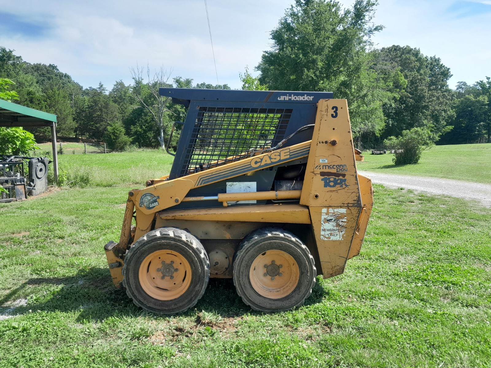 Case 1840 Skid Steer Part Out Machine Was Running And Operating Weak Drive Pump