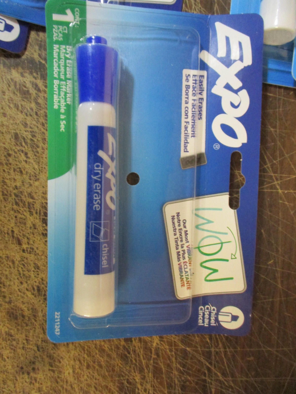 LOT OF 24 NEW Expo Dry Erase Markers Chisel Tip MIXED COLORS INDIVIDUALLY PACKED