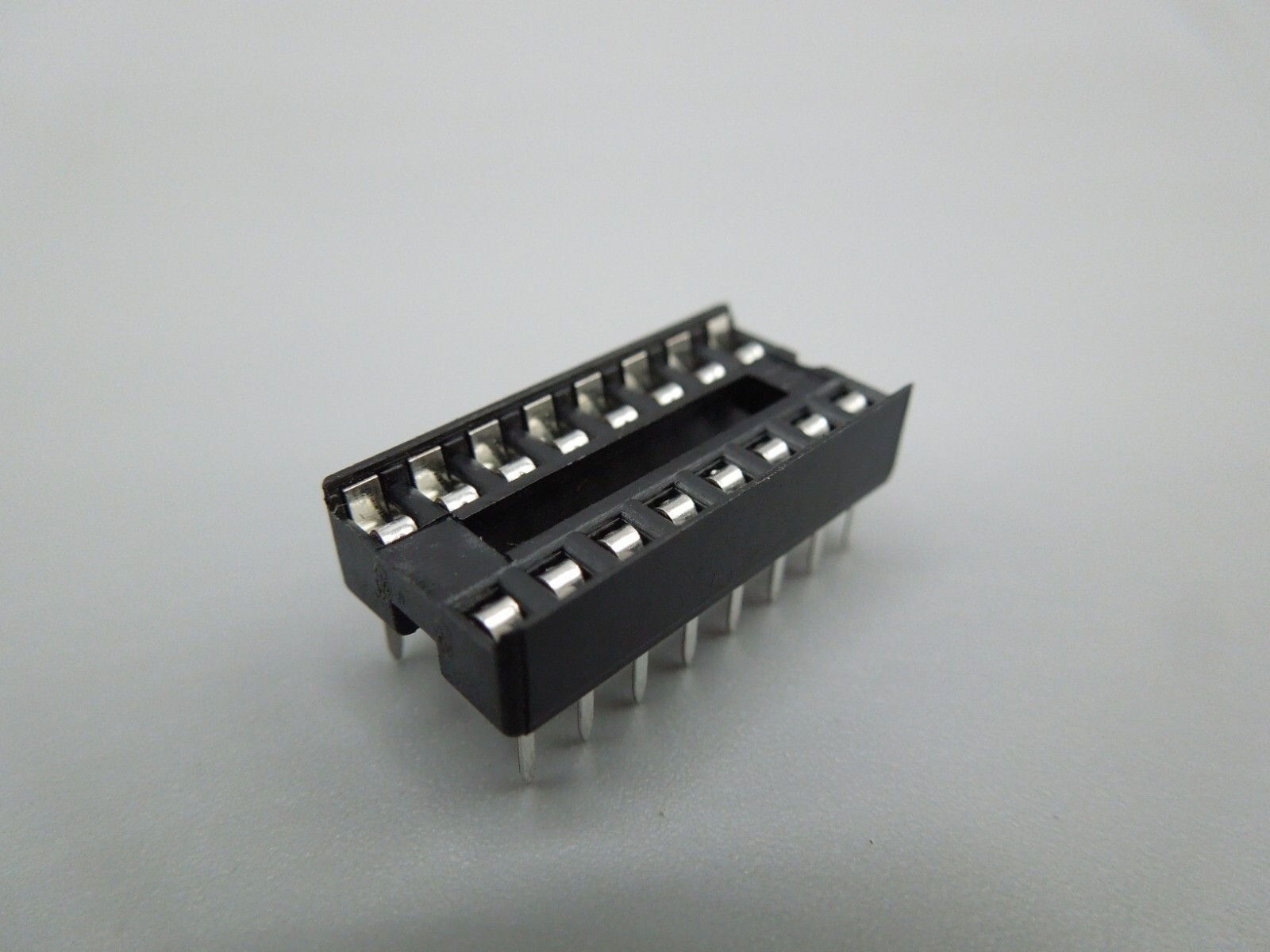 16 pin DIP IC Sockets Adaptor Solder Type Socket – US Seller (QTY 25)