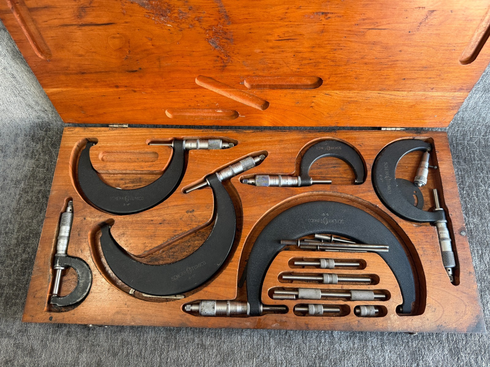 Vintage Scherr-Tumico 0-6″ Outside Micrometer Set w/ Original Fitted Wooden Box