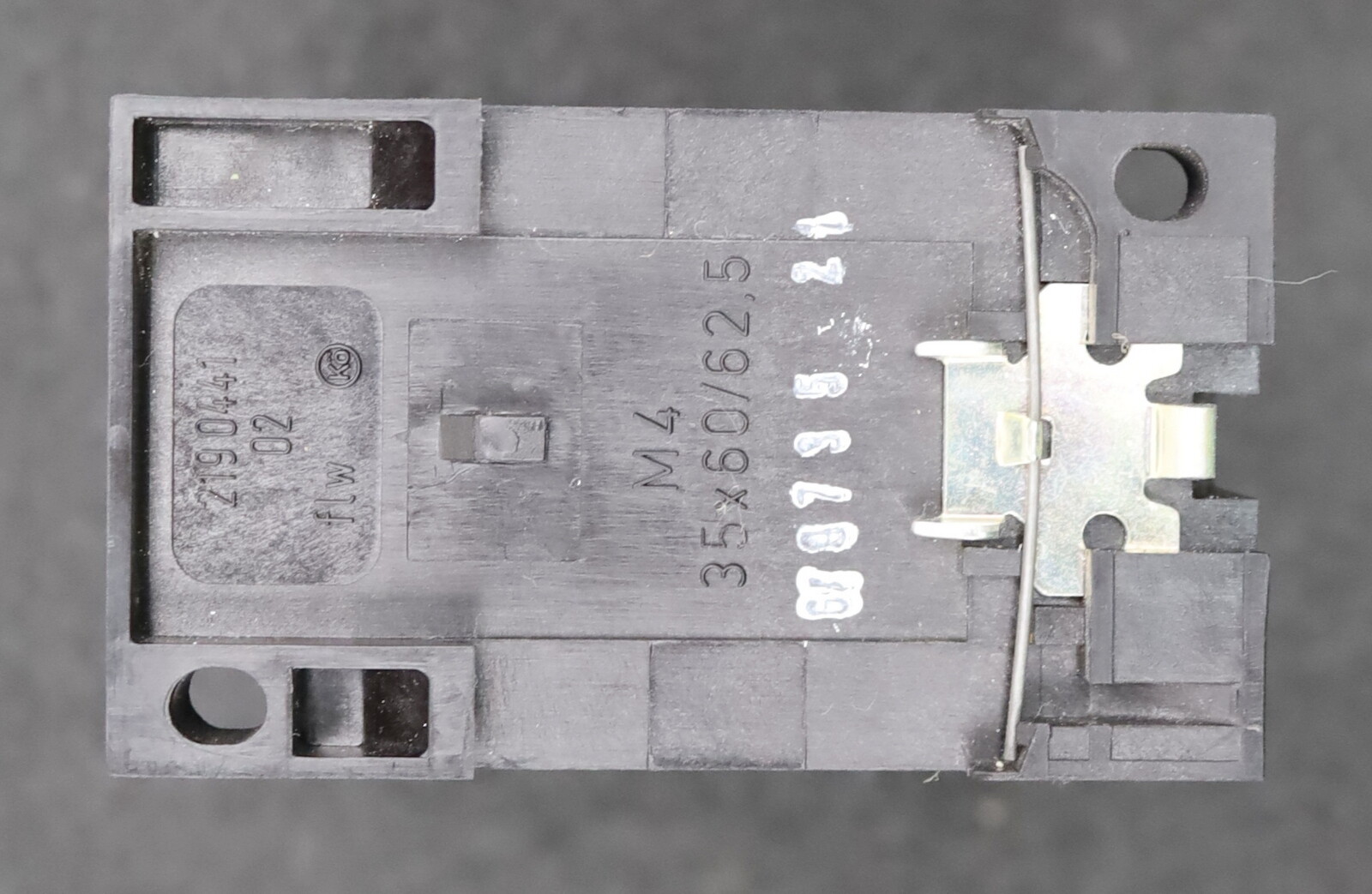 Siemens Switch Off Delay 3TX4701-0AN1 220V 50-60Hz 110V 50-60Hz Unused
