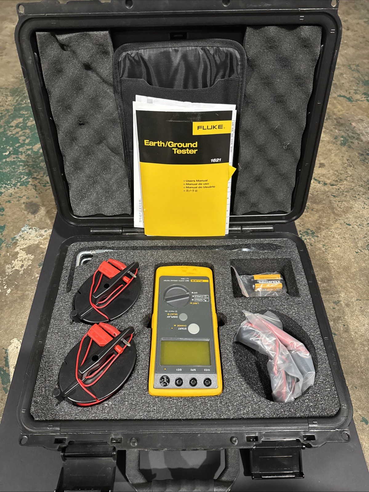 Fluke 1621 GEO Earth Ground Resistance Tester Meter Deluxe Kit!