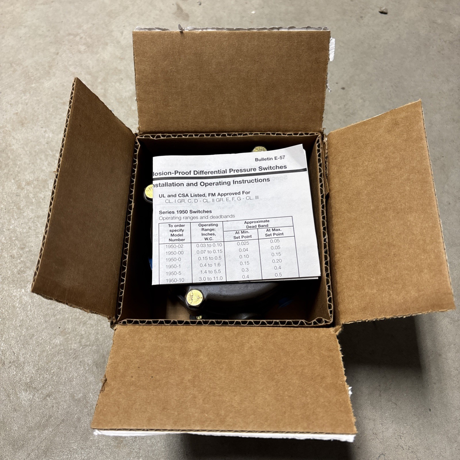 Dwyer 1950P-2-2F Explosion-proof Pressure Switch