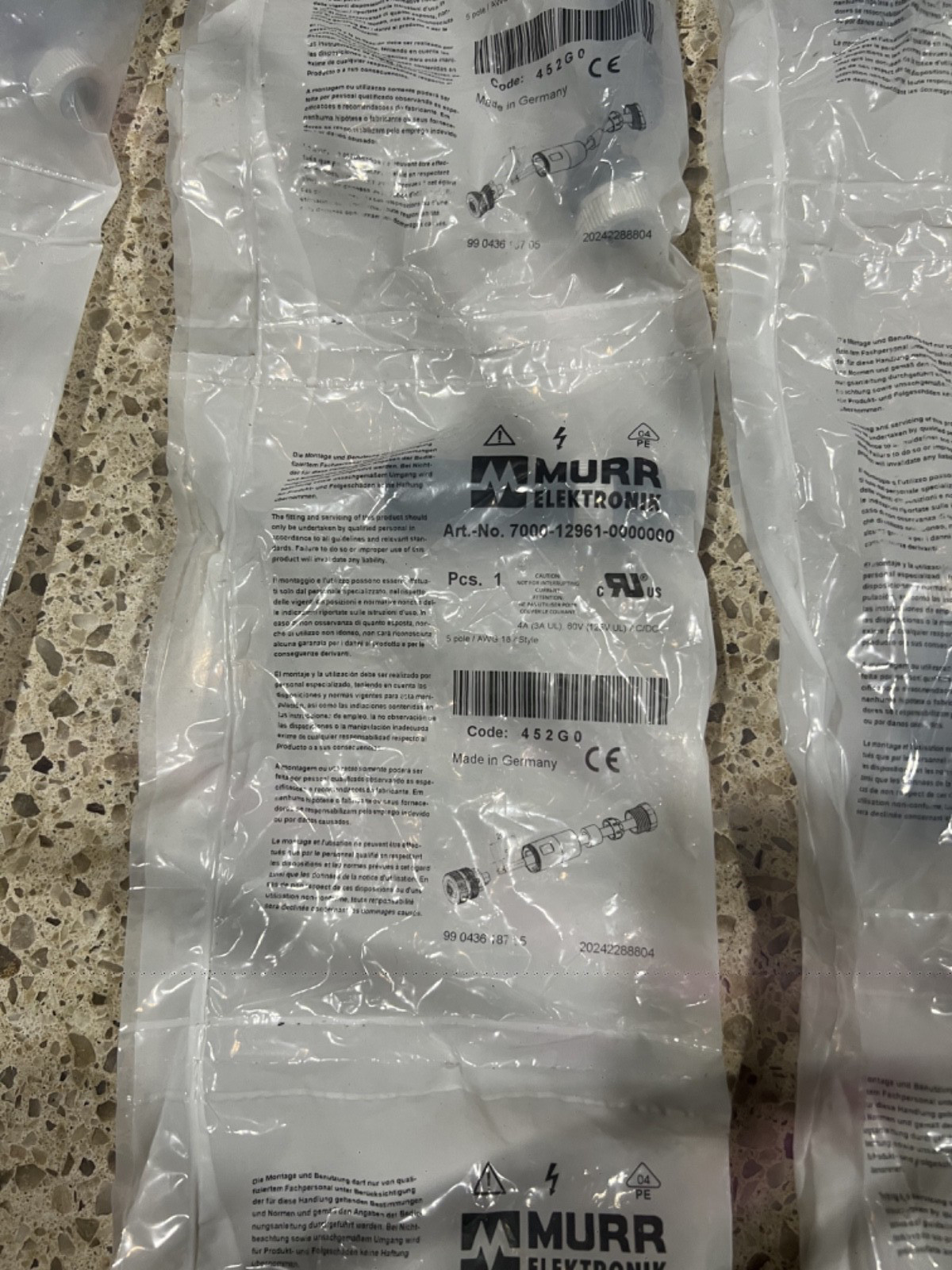 7000-12961-0000000 Murr NEW M12 Female 0° 5-Pin Field Wireable Connector Plug