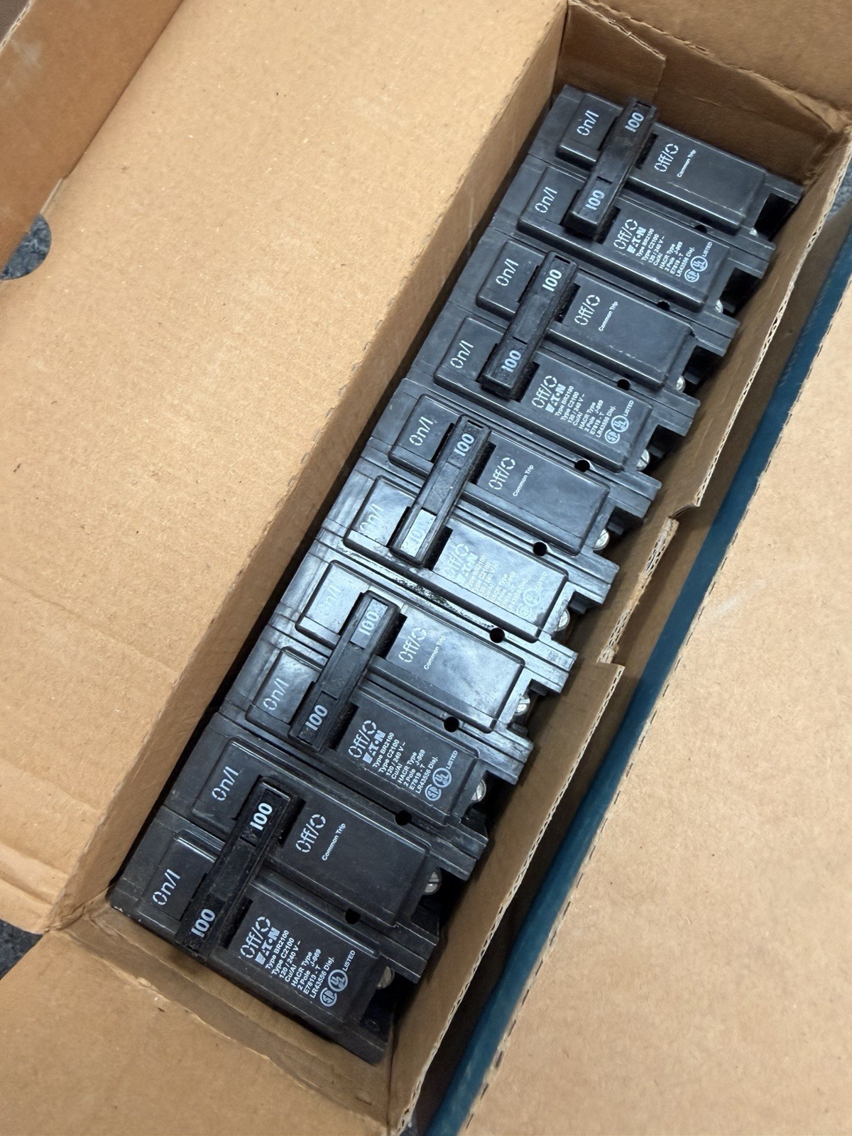 LOT OF 5 NEW EATON BR2100 BR2100CS TYPE BR 2 POLE 100AMP 240V CIRCUIT BREAKERS