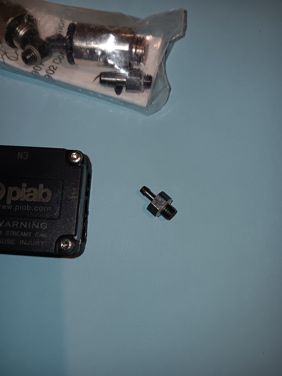 NEW GENUINE PIAB X10A6-AN MINI VACUUM PUMP WITH CONNECTION KIT
