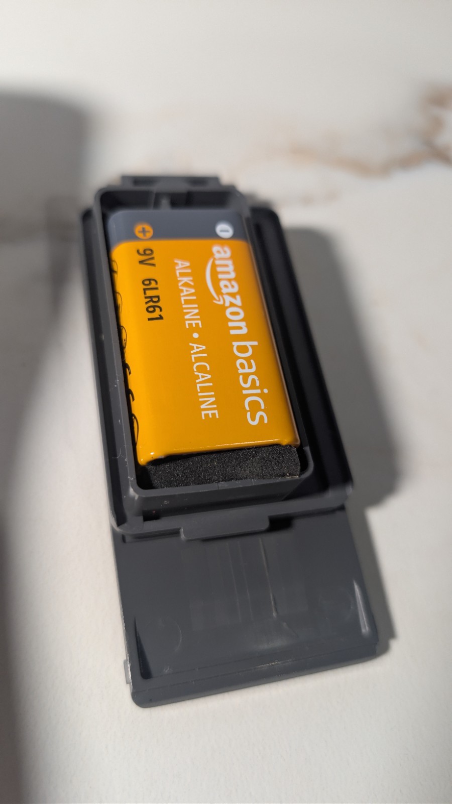 Fluke 115 True RMS Digital Multimeter with Leads