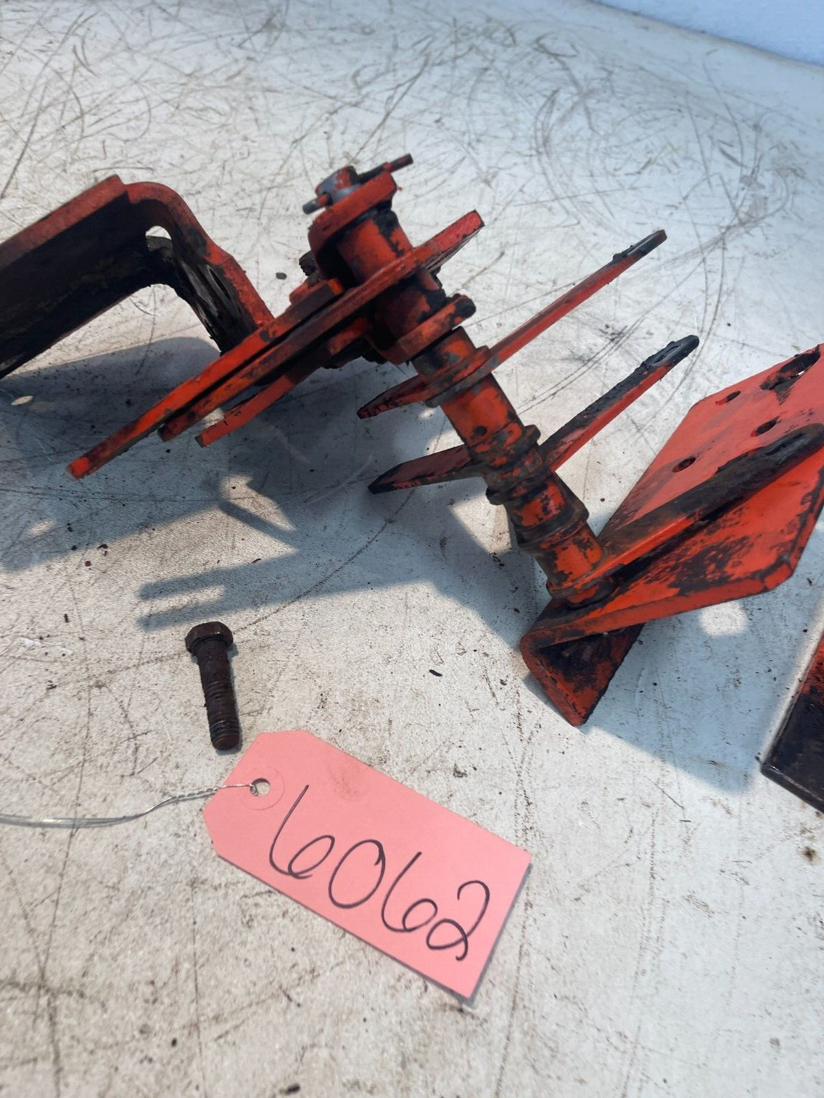 1970 Allis Chalmers AC 190 XT Diesel Tractor Hydraulic Valve Linkage & Brackets