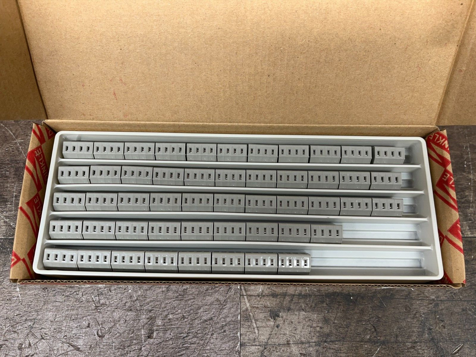 Lot of 150 DINKLE WKA500-04P / WKA50004P