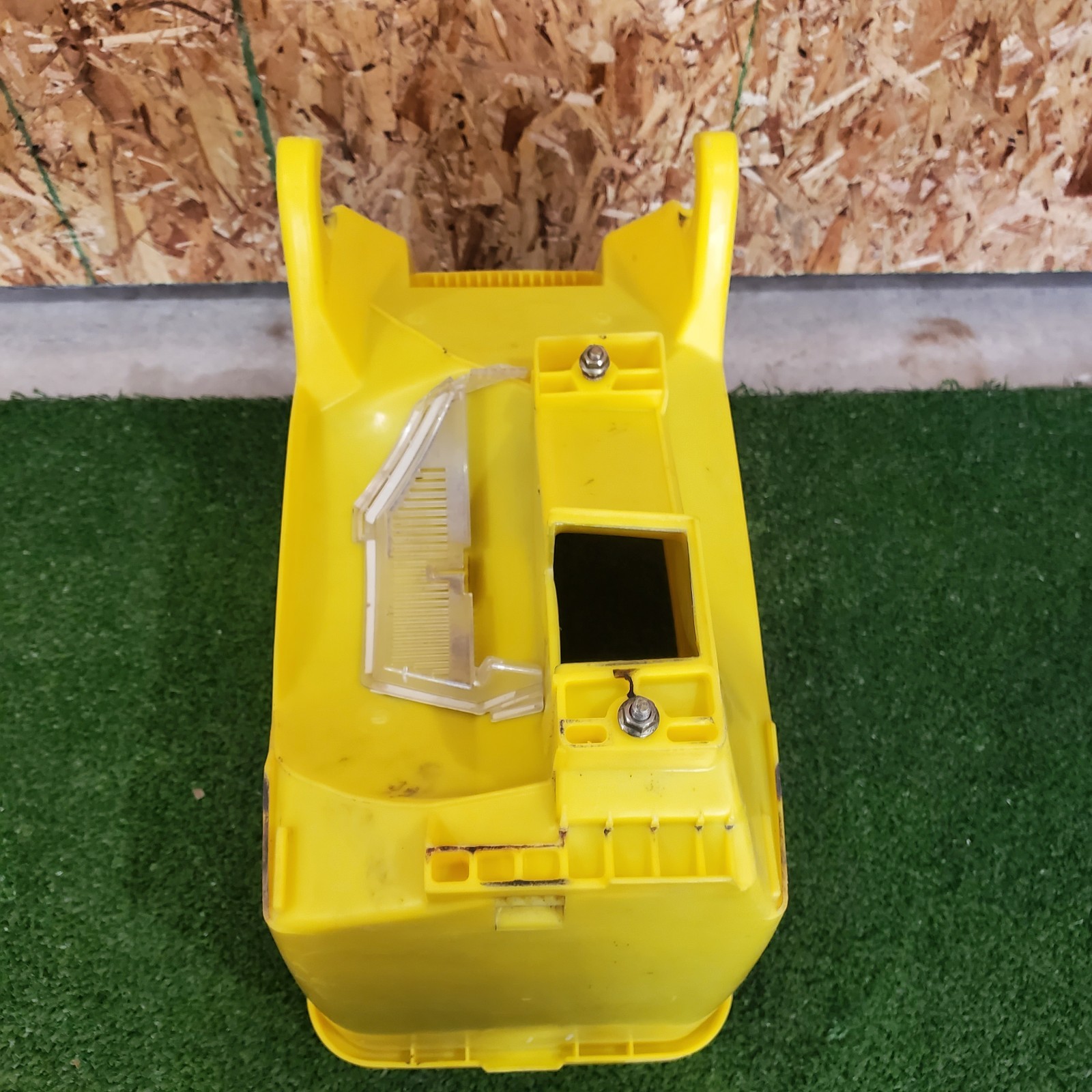 Used Seed Hopper fits John Deere 1750 1760 1780 7200 7300 AA37995 1.6