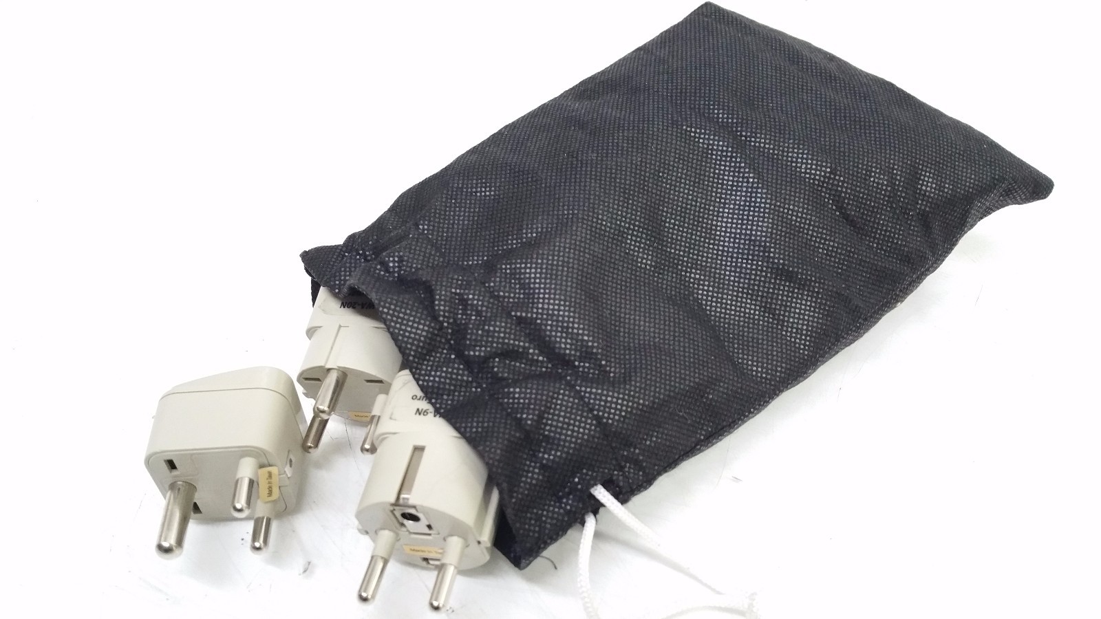 Solesource Tech 14 Plug Travel Adapter Kit With Holding Bag SG-TPAK-14-TAA