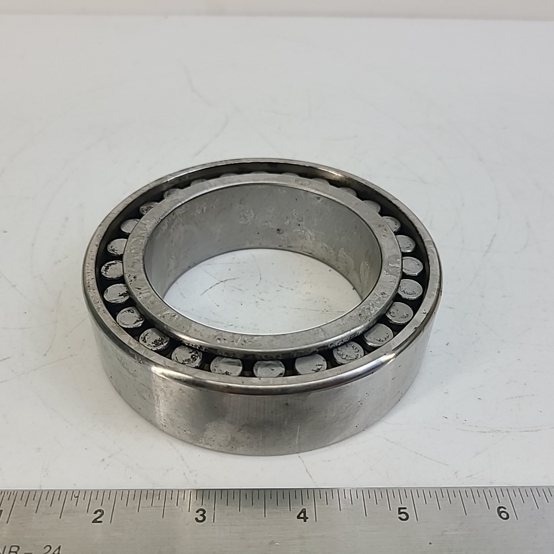 NSK NN3014 CC1P4 EE13 Double Row Cylindrical Roller Bearing