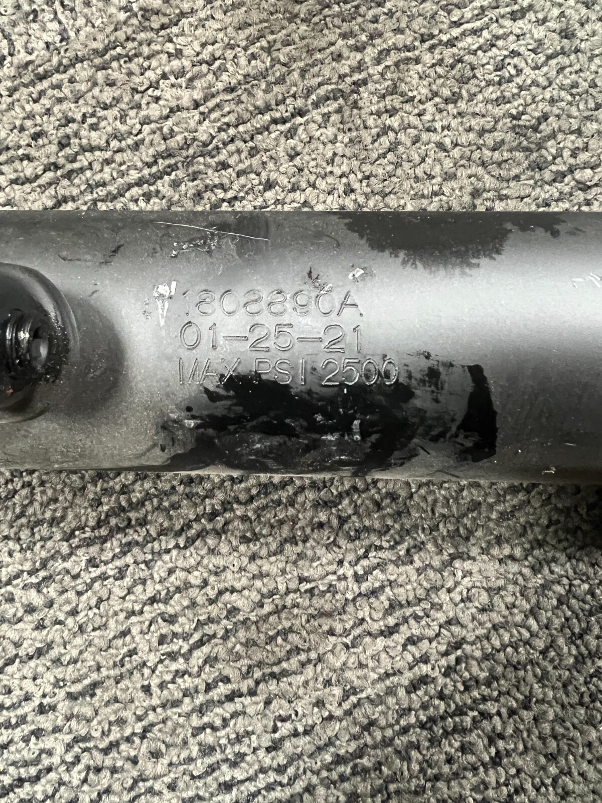 Welded Hydraulic Cylinder 2.89″ OD x 23.5″ Retracted x 1.22″Rod 2500psi 1808890A