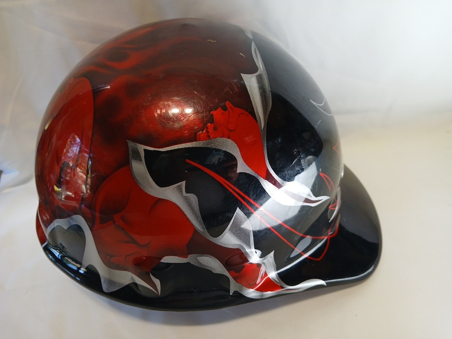 Fibre-Metal FMX Fiber Glass Cap Hard Hat Red/Black Flames/Skulls Type 1 E G & C