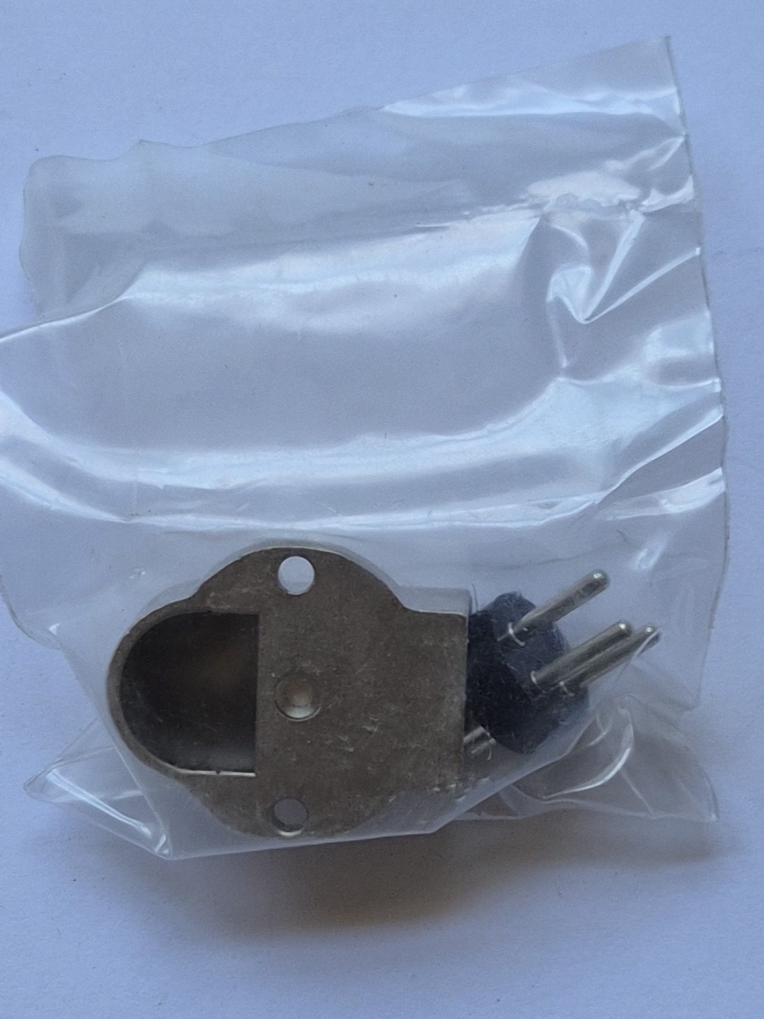 Cannon 3-Pin Surface Mount Connector XLR3-42, NOS.