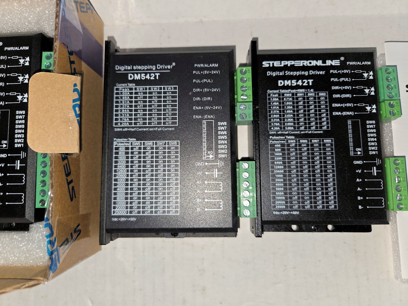 3 Stepperonline Stepper motor drivers DM542T for Nema 17/23 Motors