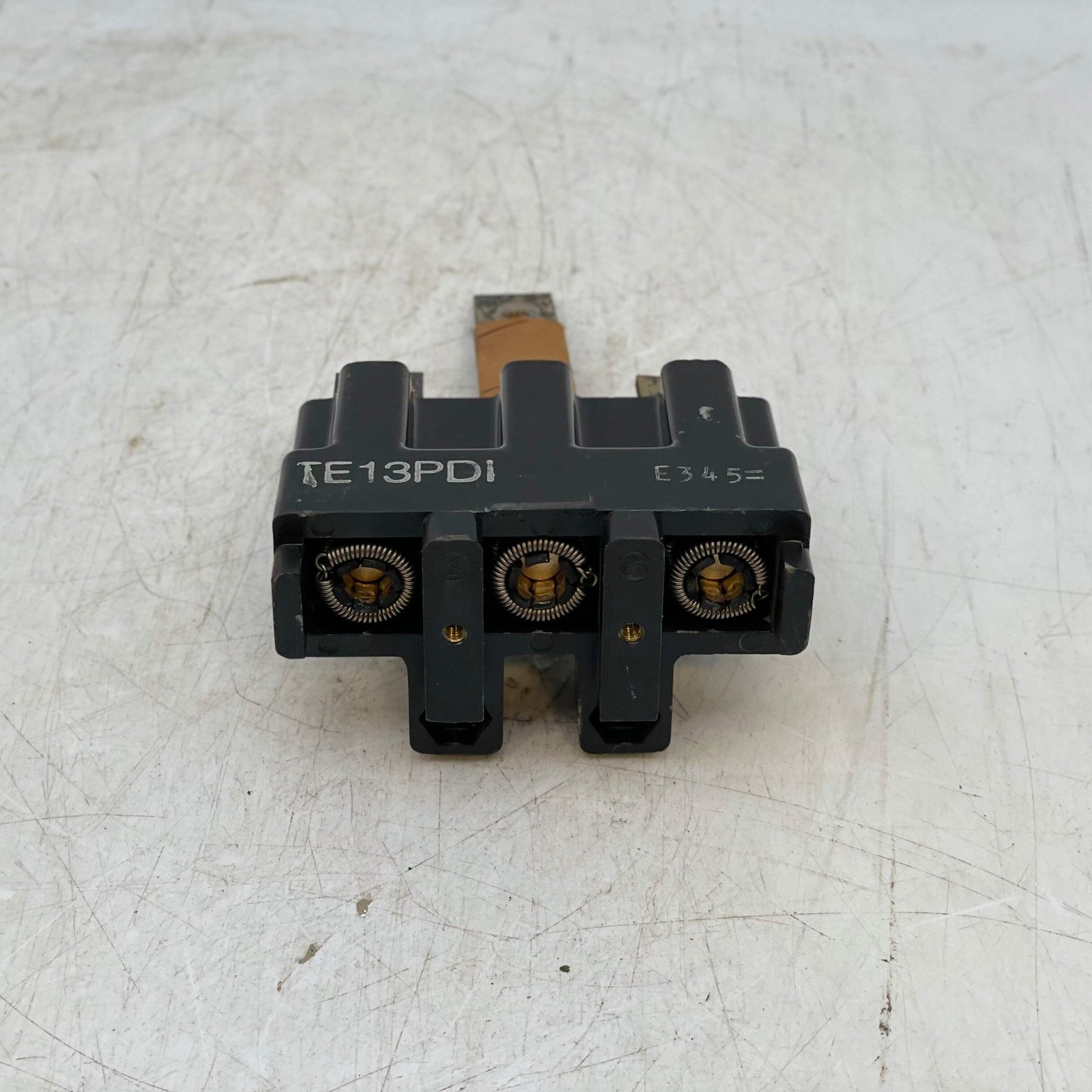 GE TE13PD1 Plug-In Mounting Base Assembly, 150A, 3P (Used)